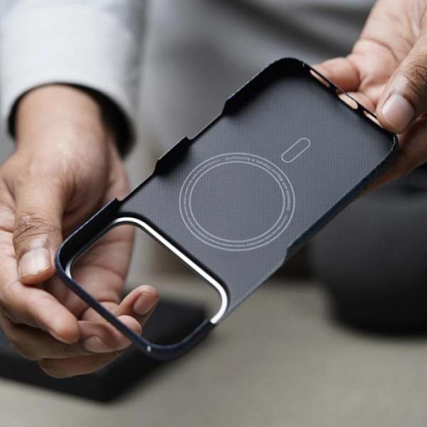 MagSafe Dune Blue Aramid Fiber Protective Case  iPhone 17 Pro